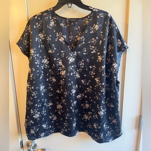 Halogen Black and White Floral Blouse - Picture 1 of 2